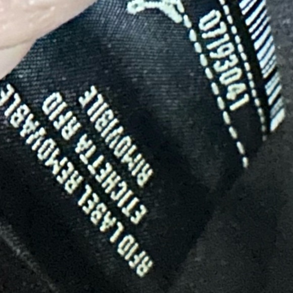 AUTHENTIC FENDI | Wallet On Chain With Pouches - Picture 11 of 11